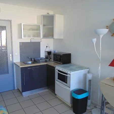 Apartment Arche De Noe 1 *